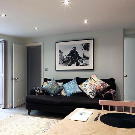 Central Hastings, Stylish-Luxe, Seaside Apartment. Exterior foto